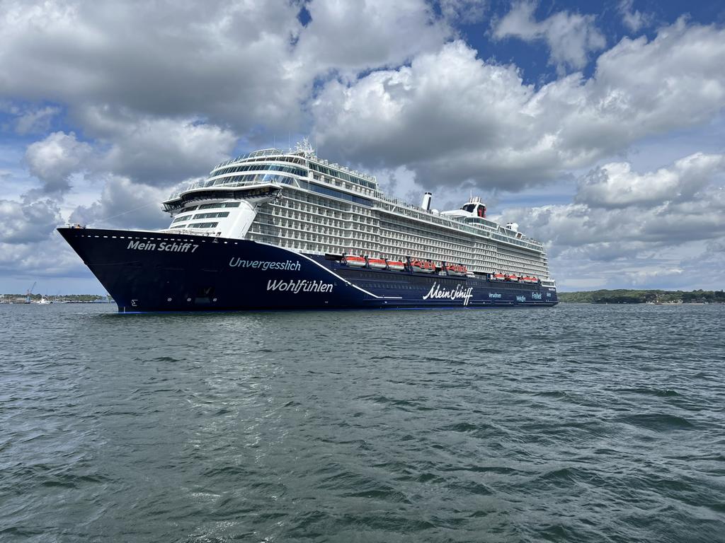 Mein Schiff 7