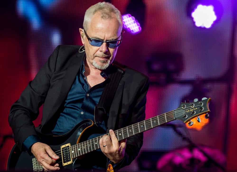 Schallwellen Kreuzfahrt Mein Schiff 1 3 Nik Kershaw plays a Riddle at the Rewind Festival, Scone Palace, Perth, 22 & 23rd July, 2017 Picture: Martin Bone 23/07/2017