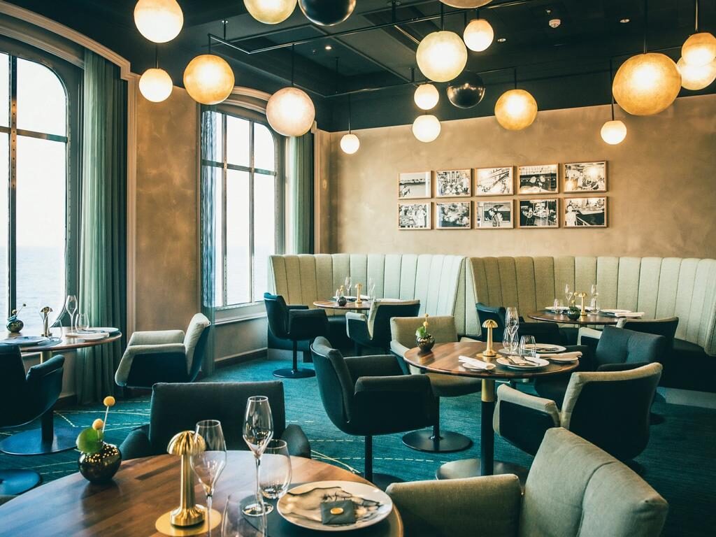 The Globe by Kevin Fehling an Bord der EUROPA, Hapag-Lloyd Cruises